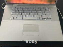 Apple Macbook Pro 17 2008 -Duo 2.6Ghz 4GB 750GB webcam lighted keyboard
