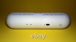 Authentic Beats Pill 2.0 Bluetooth speaker with charge out White