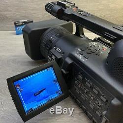 Panasonic AG-HVX200AP 3CCD DVCPRO HD P2 Digital Video Camera with Case FS-100 More