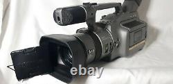 Sony DCR-VX1000 MiniDV Camcorder Fully Functional with accessories