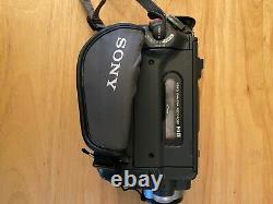 Sony Digital Handycam Video Camera Recorder Hi8 DCR-TRV140 & Tapes