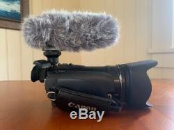 Canon Hf G20 Avchd Full Hd 1080p Avec Trépied Et Microphone