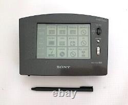 Télécommande universelle à écran tactile Sony RM-TP504 avec stylet et fonction d'apprentissage